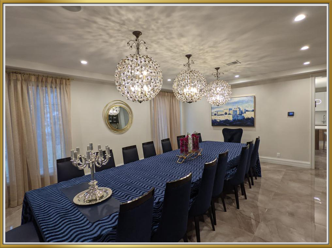 תמונות בבתי לקוחות Artworks in clients' homes